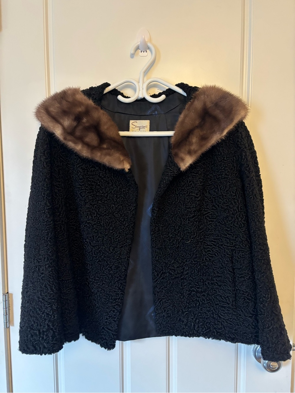 Vintage-Inspired Black Faux Curly Jacket with Brown Faux Fur Collar